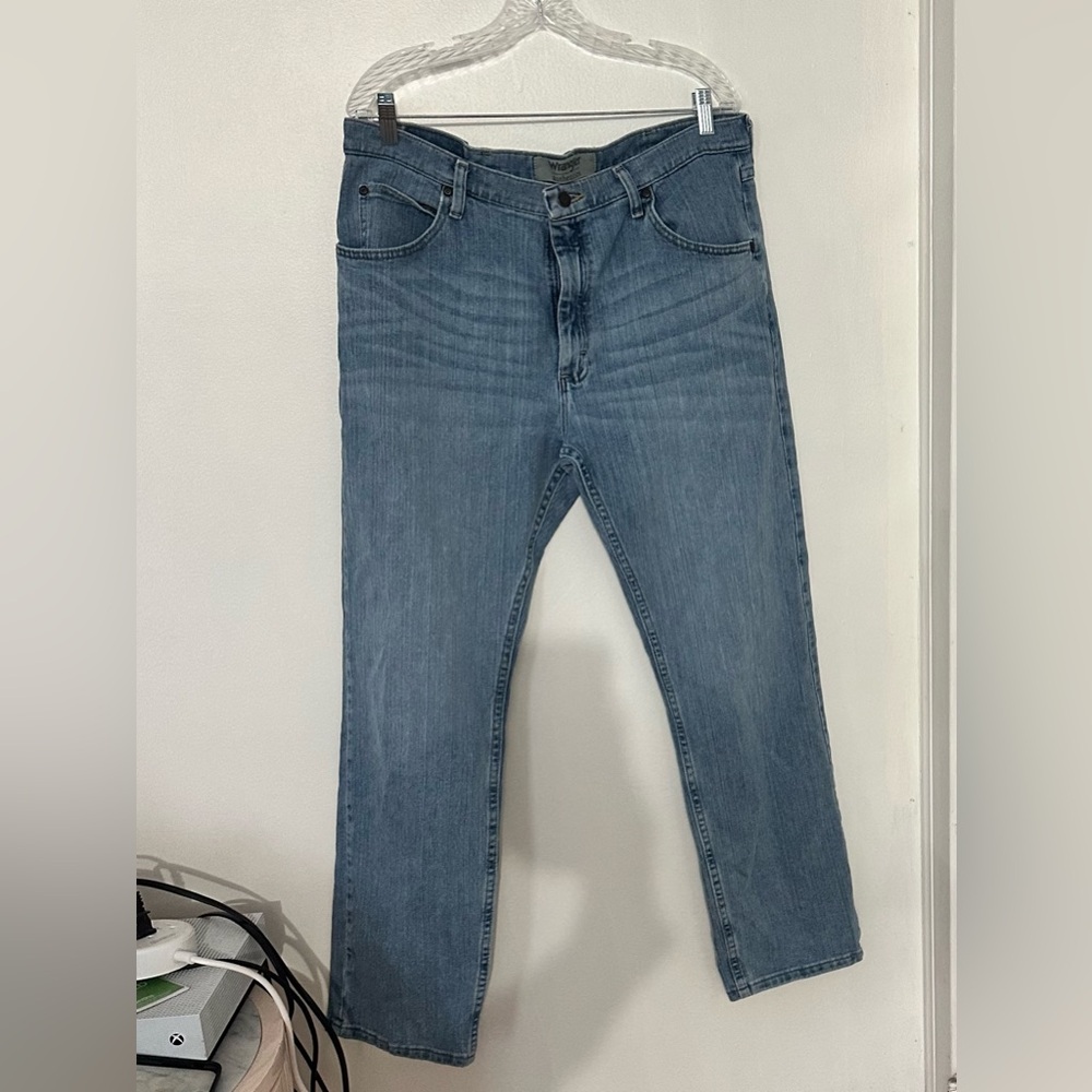 Vintage Wrangler Blue Straight-Leg Jeans Classic Style